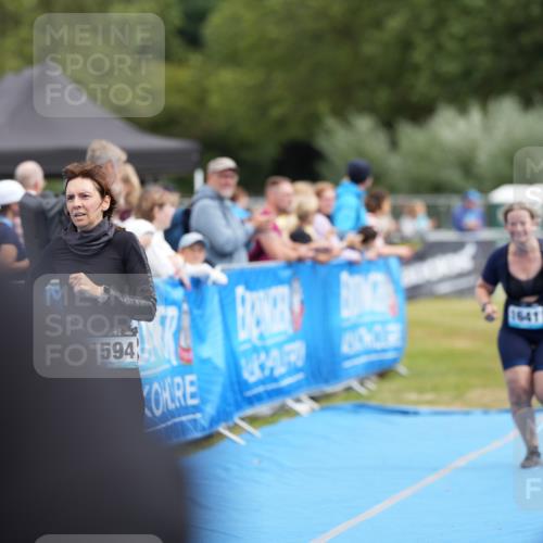 30.08.2026 - Elbe Triathlon Hamburg LAZAROV Photography http://msf.ph/oto/10029433 30.08.2026 12:38:37 Ziel 1594, 1641 meine-sportfotos.de