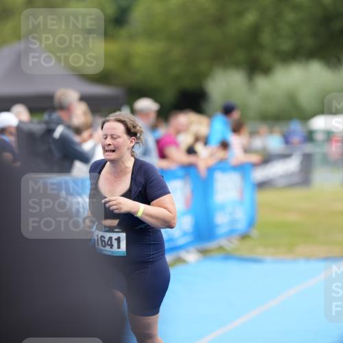 30.08.2026 - Elbe Triathlon Hamburg LAZAROV Photography http://msf.ph/oto/10029438 30.08.2026 12:38:40 Ziel 1594, 1641 meine-sportfotos.de
