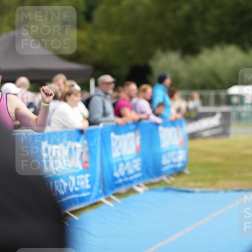 30.08.2026 - Elbe Triathlon Hamburg LAZAROV Photography http://msf.ph/oto/10029441 30.08.2026 12:39:47 Ziel 1691 meine-sportfotos.de