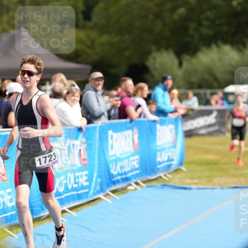 30.08.2026 - Elbe Triathlon Hamburg LAZAROV Photography http://msf.ph/oto/10029442 30.08.2026 12:39:58 Ziel 1677, 1723 meine-sportfotos.de