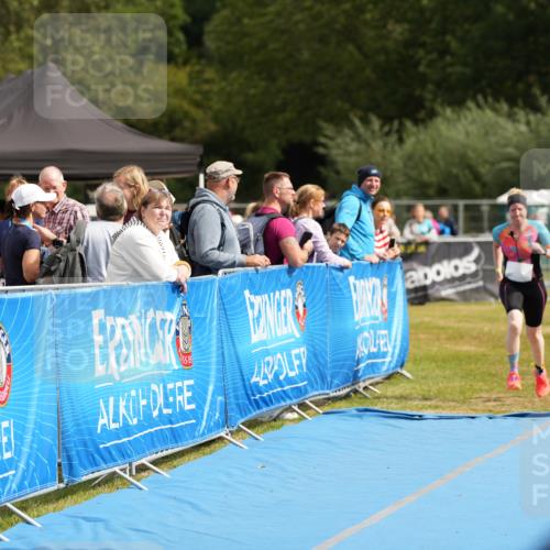 30.08.2026 - Elbe Triathlon Hamburg LAZAROV Photography http://msf.ph/oto/10029445 30.08.2026 12:40:00 Ziel 1677, 1723 meine-sportfotos.de