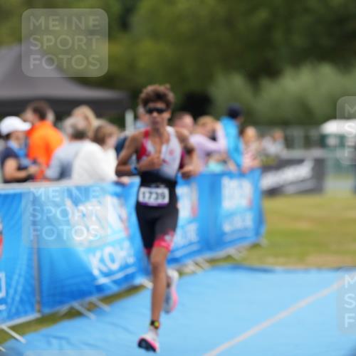 30.08.2026 - Elbe Triathlon Hamburg LAZAROV Photography http://msf.ph/oto/10029458 30.08.2026 12:40:35 Ziel 1634, 1739 meine-sportfotos.de
