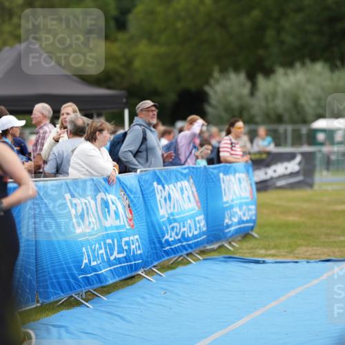 30.08.2026 - Elbe Triathlon Hamburg LAZAROV Photography http://msf.ph/oto/10029469 30.08.2026 12:41:35 Ziel 1709 meine-sportfotos.de