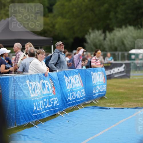 30.08.2026 - Elbe Triathlon Hamburg LAZAROV Photography http://msf.ph/oto/10029470 30.08.2026 12:41:35 Ziel 1709 meine-sportfotos.de