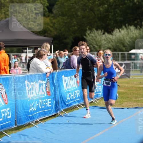 30.08.2026 - Elbe Triathlon Hamburg LAZAROV Photography http://msf.ph/oto/10029496 30.08.2026 12:44:11 Ziel 1747, 1765 meine-sportfotos.de