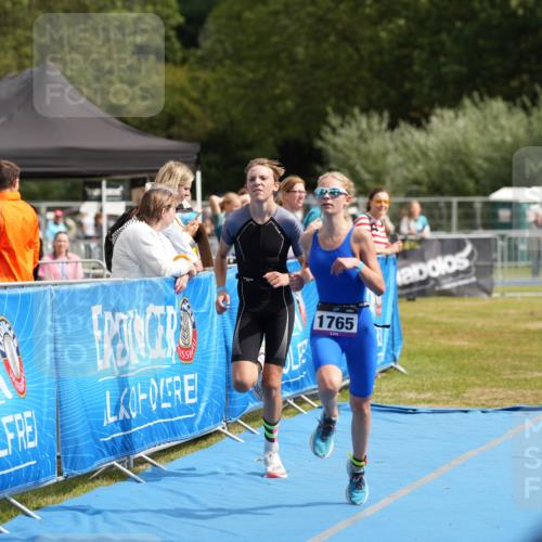 30.08.2026 - Elbe Triathlon Hamburg LAZAROV Photography http://msf.ph/oto/10029497 30.08.2026 12:44:12 Ziel 1747, 1765 meine-sportfotos.de