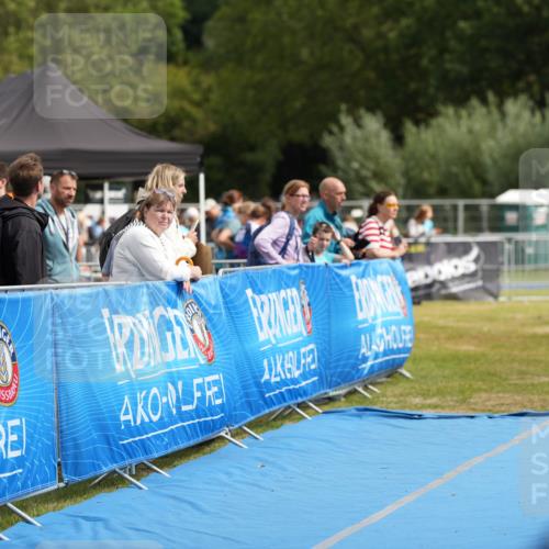 30.08.2026 - Elbe Triathlon Hamburg LAZAROV Photography http://msf.ph/oto/10029501 30.08.2026 12:44:35 Ziel  meine-sportfotos.de
