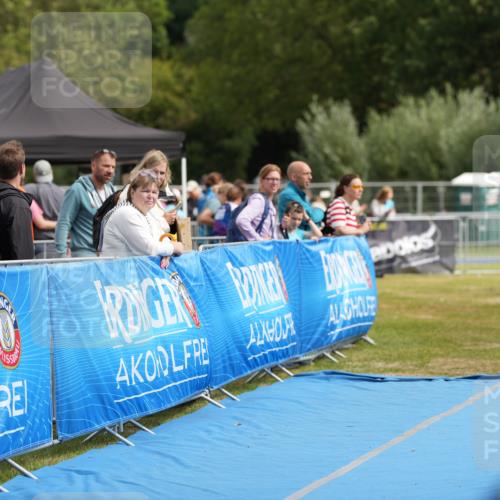 30.08.2026 - Elbe Triathlon Hamburg LAZAROV Photography http://msf.ph/oto/10029502 30.08.2026 12:44:35 Ziel  meine-sportfotos.de