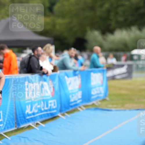 30.08.2026 - Elbe Triathlon Hamburg LAZAROV Photography http://msf.ph/oto/10029527 30.08.2026 12:47:05 Ziel 1684 meine-sportfotos.de