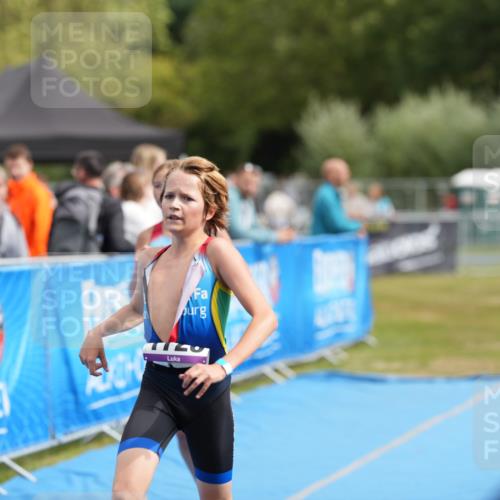 30.08.2026 - Elbe Triathlon Hamburg LAZAROV Photography http://msf.ph/oto/10029529 30.08.2026 12:47:28 Ziel 1728, 1760 meine-sportfotos.de