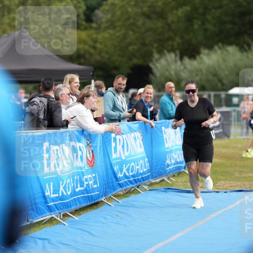 30.08.2026 - Elbe Triathlon Hamburg LAZAROV Photography http://msf.ph/oto/10029535 30.08.2026 12:48:00 Ziel 1642, 1730 meine-sportfotos.de