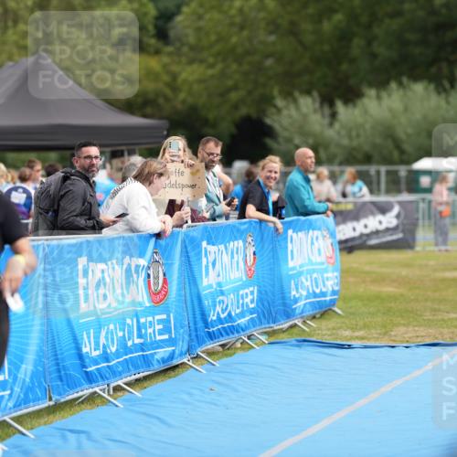 30.08.2026 - Elbe Triathlon Hamburg LAZAROV Photography http://msf.ph/oto/10029538 30.08.2026 12:48:03 Ziel 1642, 1730 meine-sportfotos.de