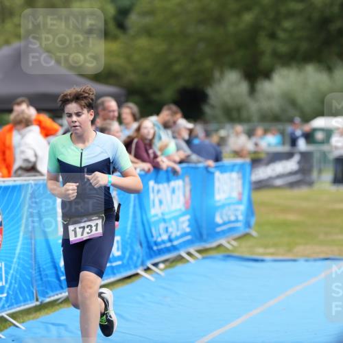 30.08.2026 - Elbe Triathlon Hamburg LAZAROV Photography http://msf.ph/oto/10029554 30.08.2026 12:53:18 Ziel 1731 meine-sportfotos.de