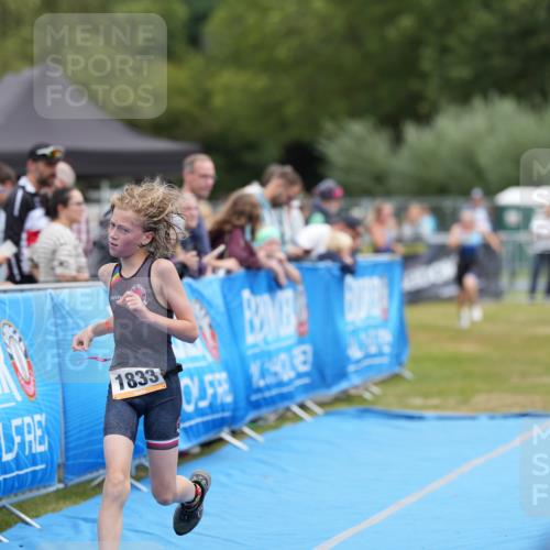 30.08.2026 - Elbe Triathlon Hamburg LAZAROV Photography http://msf.ph/oto/10029563 30.08.2026 12:53:54 Ziel 1761, 1833 meine-sportfotos.de