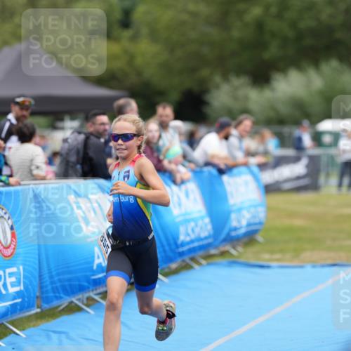 30.08.2026 - Elbe Triathlon Hamburg LAZAROV Photography http://msf.ph/oto/10029566 30.08.2026 12:54:07 Ziel 1855 meine-sportfotos.de