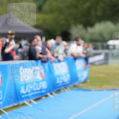 30.08.2026 - Elbe Triathlon Hamburg LAZAROV Photography http://msf.ph/oto/10029606 30.08.2026 12:55:30 Ziel 1844, 1863 meine-sportfotos.de