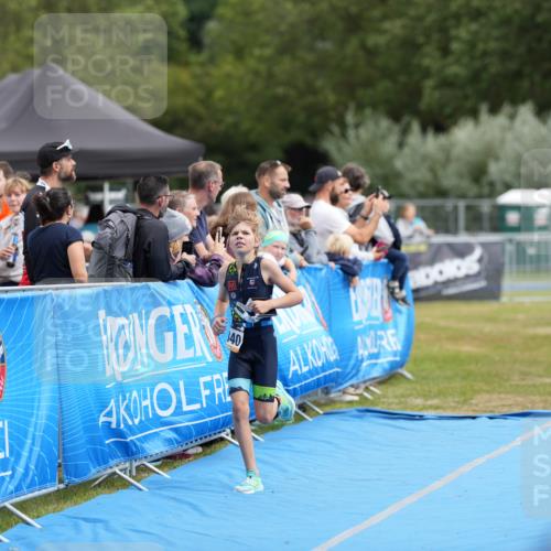 30.08.2026 - Elbe Triathlon Hamburg LAZAROV Photography http://msf.ph/oto/10029608 30.08.2026 12:55:39 Ziel 1840, 1844 meine-sportfotos.de