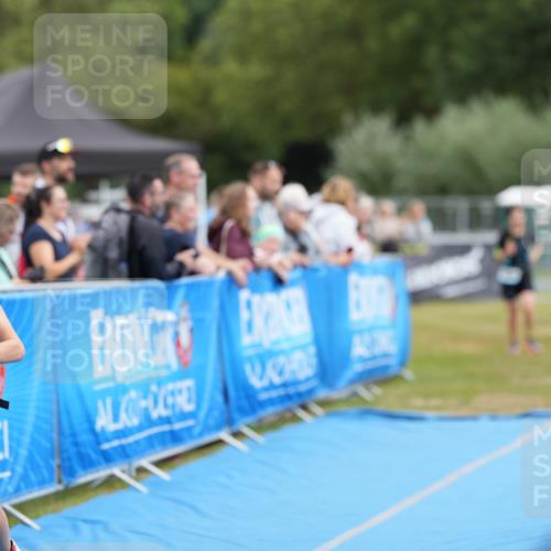 30.08.2026 - Elbe Triathlon Hamburg LAZAROV Photography http://msf.ph/oto/10029632 30.08.2026 12:56:53 Ziel 1608, 1848 meine-sportfotos.de