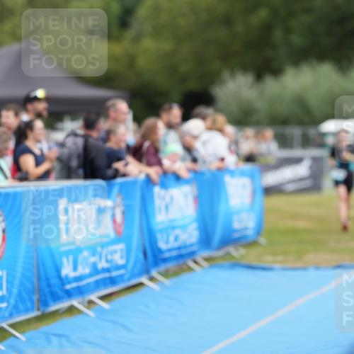 30.08.2026 - Elbe Triathlon Hamburg LAZAROV Photography http://msf.ph/oto/10029633 30.08.2026 12:56:53 Ziel 1608, 1848 meine-sportfotos.de