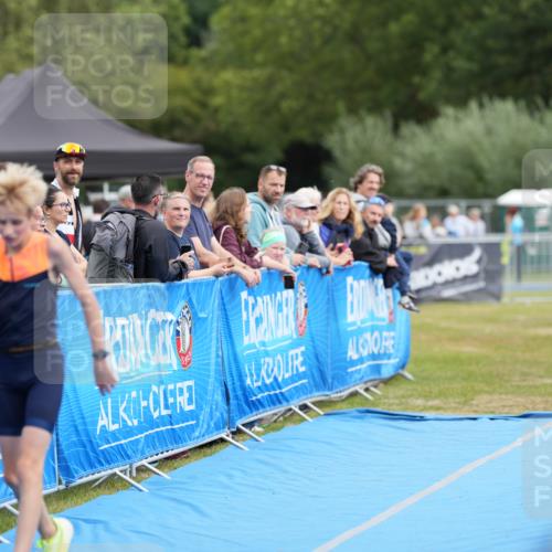 30.08.2026 - Elbe Triathlon Hamburg LAZAROV Photography http://msf.ph/oto/10029646 30.08.2026 12:57:44 Ziel 1792 meine-sportfotos.de