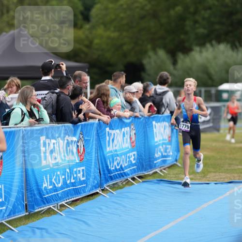 30.08.2026 - Elbe Triathlon Hamburg LAZAROV Photography http://msf.ph/oto/10029653 30.08.2026 12:58:34 Ziel 1779, 1806 meine-sportfotos.de