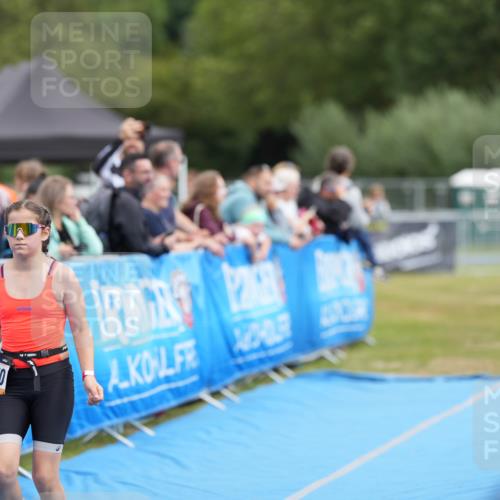 30.08.2026 - Elbe Triathlon Hamburg LAZAROV Photography http://msf.ph/oto/10029659 30.08.2026 12:58:44 Ziel 1870 meine-sportfotos.de