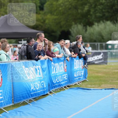 30.08.2026 - Elbe Triathlon Hamburg LAZAROV Photography http://msf.ph/oto/10029663 30.08.2026 12:58:59 Ziel 1829, 1867 meine-sportfotos.de