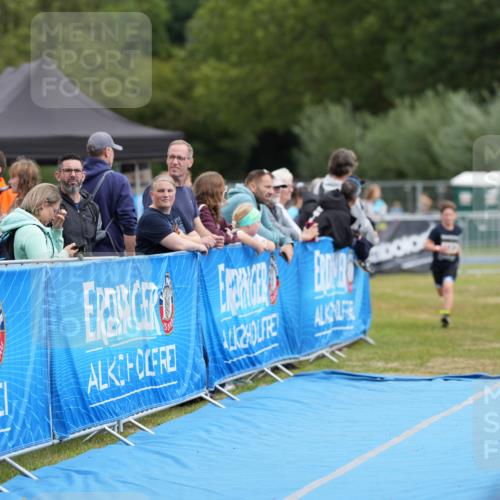 30.08.2026 - Elbe Triathlon Hamburg LAZAROV Photography http://msf.ph/oto/10029669 30.08.2026 12:59:16 Ziel 1838, 1878 meine-sportfotos.de