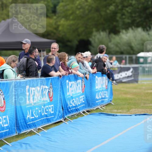 30.08.2026 - Elbe Triathlon Hamburg LAZAROV Photography http://msf.ph/oto/10029672 30.08.2026 12:59:21 Ziel 1838 meine-sportfotos.de