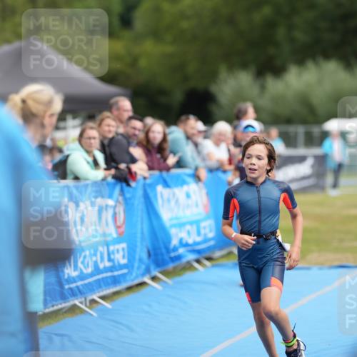 30.08.2026 - Elbe Triathlon Hamburg LAZAROV Photography http://msf.ph/oto/10029699 30.08.2026 13:01:09 Ziel 1783, 1837 meine-sportfotos.de