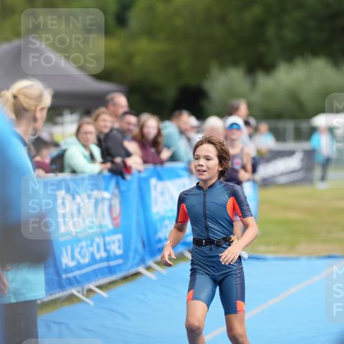 30.08.2026 - Elbe Triathlon Hamburg LAZAROV Photography http://msf.ph/oto/10029700 30.08.2026 13:01:09 Ziel 1783, 1837 meine-sportfotos.de