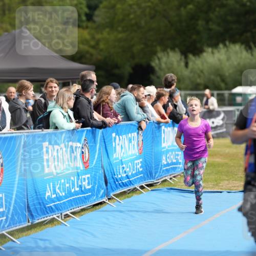 30.08.2026 - Elbe Triathlon Hamburg LAZAROV Photography http://msf.ph/oto/10029713 30.08.2026 13:02:16 Ziel 1873 meine-sportfotos.de