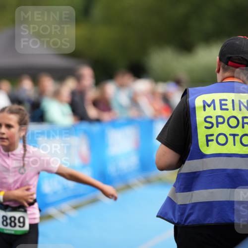30.08.2026 - Elbe Triathlon Hamburg LAZAROV Photography http://msf.ph/oto/10029716 30.08.2026 13:02:31 Ziel 1820, 1889 meine-sportfotos.de