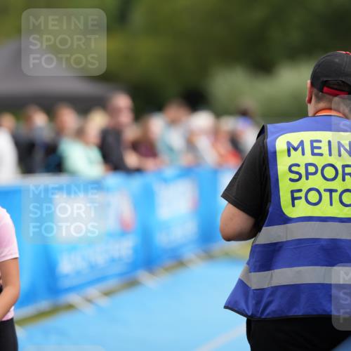 30.08.2026 - Elbe Triathlon Hamburg LAZAROV Photography http://msf.ph/oto/10029717 30.08.2026 13:02:32 Ziel 1820, 1889 meine-sportfotos.de