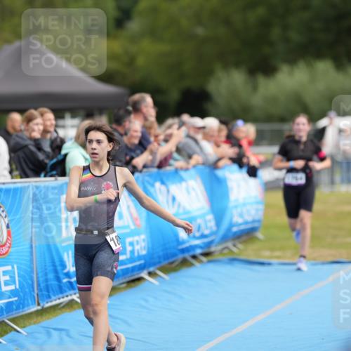 30.08.2026 - Elbe Triathlon Hamburg LAZAROV Photography http://msf.ph/oto/10029719 30.08.2026 13:03:10 Ziel 1808, 1883, 1891 meine-sportfotos.de