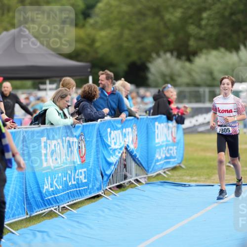 30.08.2026 - Elbe Triathlon Hamburg LAZAROV Photography http://msf.ph/oto/10029735 30.08.2026 13:04:46 Ziel 1805, 1866 meine-sportfotos.de