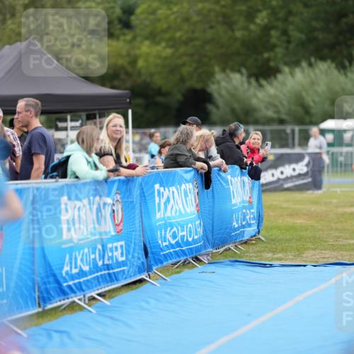 30.08.2026 - Elbe Triathlon Hamburg LAZAROV Photography http://msf.ph/oto/10029754 30.08.2026 13:07:40 Ziel 1729, 1778 meine-sportfotos.de