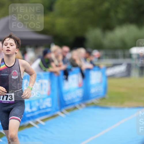 30.08.2026 - Elbe Triathlon Hamburg LAZAROV Photography http://msf.ph/oto/10029768 30.08.2026 13:10:50 Ziel 1773 meine-sportfotos.de
