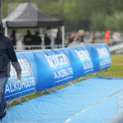 30.08.2026 - Elbe Triathlon Hamburg LAZAROV Photography http://msf.ph/oto/10029784 30.08.2026 15:59:25 Ziel  meine-sportfotos.de