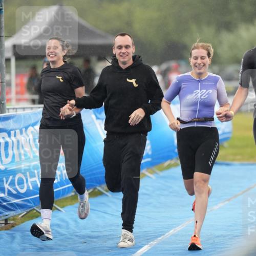 30.08.2026 - Elbe Triathlon Hamburg LAZAROV Photography http://msf.ph/oto/10029803 30.08.2026 16:11:07 Ziel  meine-sportfotos.de