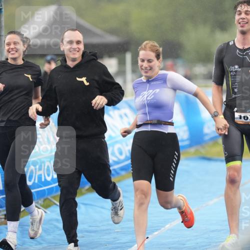 30.08.2026 - Elbe Triathlon Hamburg LAZAROV Photography http://msf.ph/oto/10029804 30.08.2026 16:11:08 Ziel  meine-sportfotos.de
