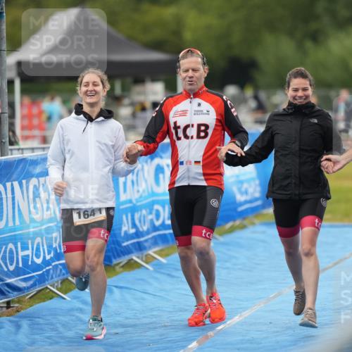 30.08.2026 - Elbe Triathlon Hamburg LAZAROV Photography http://msf.ph/oto/10029811 30.08.2026 16:15:53 Ziel  meine-sportfotos.de