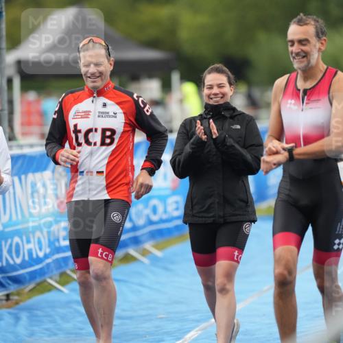 30.08.2026 - Elbe Triathlon Hamburg LAZAROV Photography http://msf.ph/oto/10029813 30.08.2026 16:15:54 Ziel  meine-sportfotos.de