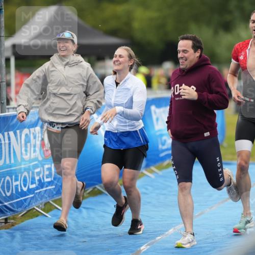 30.08.2026 - Elbe Triathlon Hamburg LAZAROV Photography http://msf.ph/oto/10029814 30.08.2026 16:16:47 Ziel  meine-sportfotos.de