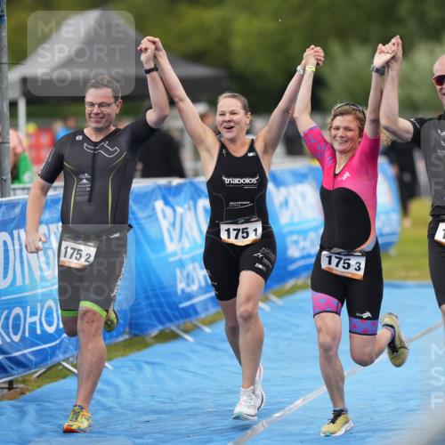30.08.2026 - Elbe Triathlon Hamburg LAZAROV Photography http://msf.ph/oto/10029820 30.08.2026 16:18:22 Ziel  meine-sportfotos.de