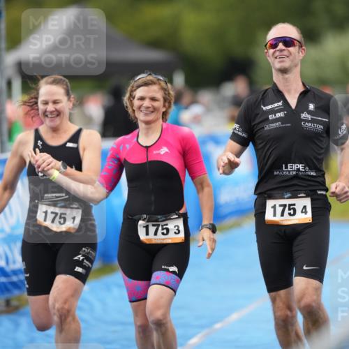 30.08.2026 - Elbe Triathlon Hamburg LAZAROV Photography http://msf.ph/oto/10029822 30.08.2026 16:18:23 Ziel  meine-sportfotos.de