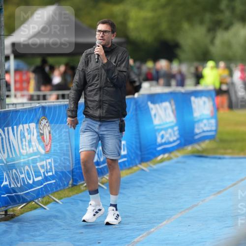 30.08.2026 - Elbe Triathlon Hamburg LAZAROV Photography http://msf.ph/oto/10029835 30.08.2026 16:24:16 Ziel  meine-sportfotos.de