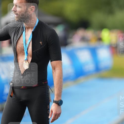 30.08.2026 - Elbe Triathlon Hamburg LAZAROV Photography http://msf.ph/oto/10029838 30.08.2026 16:24:33 Ziel  meine-sportfotos.de