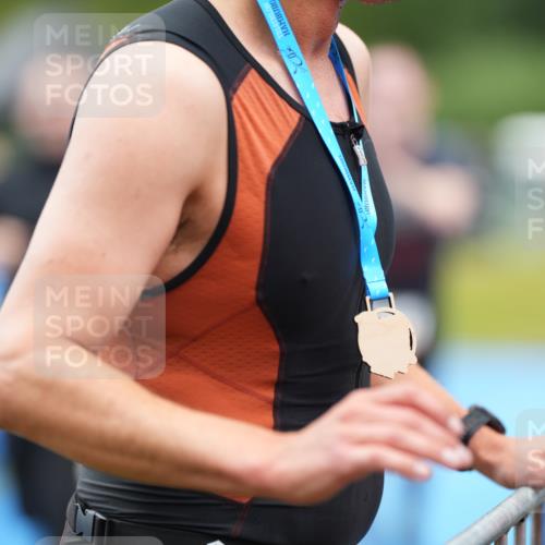 30.08.2026 - Elbe Triathlon Hamburg LAZAROV Photography http://msf.ph/oto/10029869 30.08.2026 16:31:31 Ziel  meine-sportfotos.de