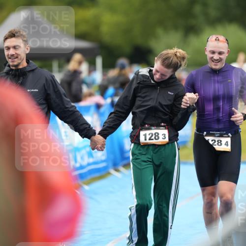 30.08.2026 - Elbe Triathlon Hamburg LAZAROV Photography http://msf.ph/oto/10029872 30.08.2026 16:32:17 Ziel  meine-sportfotos.de